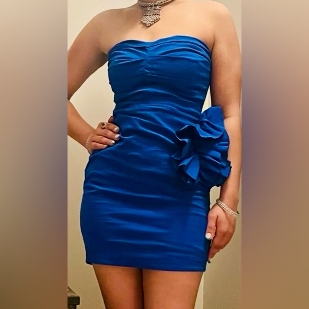Zara Short Ruffled Dress - Picture 5 of 5